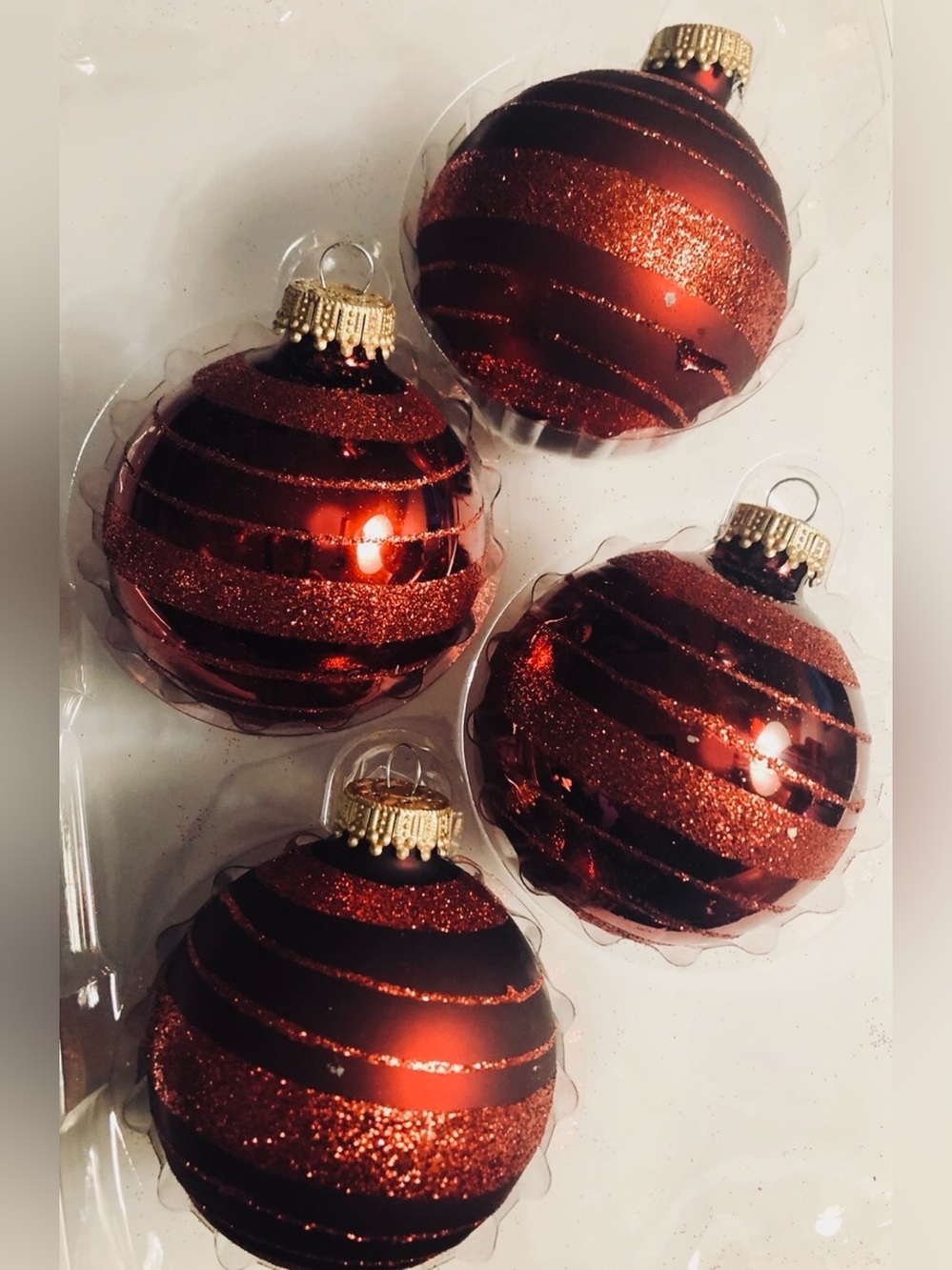 <font size="4">Krebs Christmas Ornament Set 4 Glittery Red Stripes Glass Balls